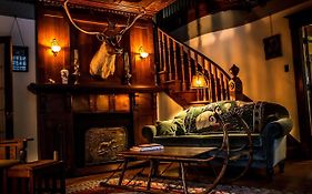 Bed And Breakfast Craftsman House
